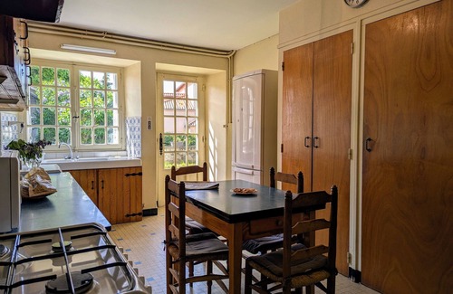 Allegre Cottage | Charming Cottage with Courtyard in Historic Allègre Near Amenities
