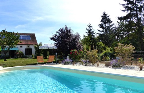 Target Cottage | Charming cottage with pool and private garden in Auvergne