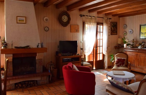 Vannes-sur-Cosson Bed & Breakfast | Charming Country Retreat with Cozy Rooms in Scenic Sologne