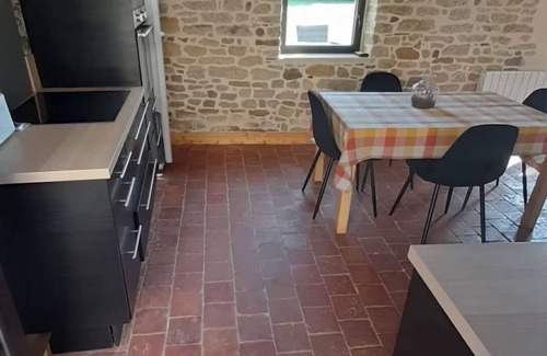 Yvignac-la-Tour House | Charming country house with swimming pool