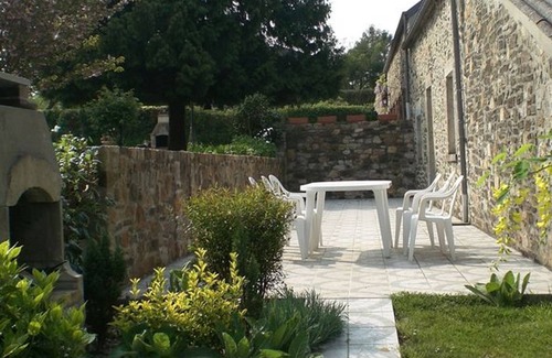 Brix Cottage | Charming country house with terrace and pets allowed