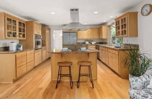 Union Hill-Novelty Hill House | Charming country living near the city and Microsoft, Amazon, Google.