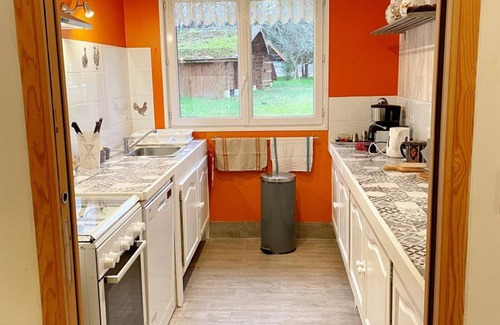 Millancay Cottage | Charming Countryside Cottage with Private Lake, Terrace, and Modern Amenities