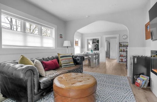 South Haven House | Charming, Cozy and Clean