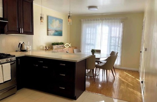 Excelsior House | Charming Cozy Home in nature SF views and parks.