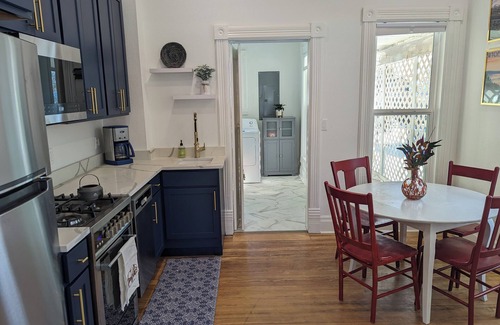 Buffalo House | Charming, cozy home downtown Buffalo