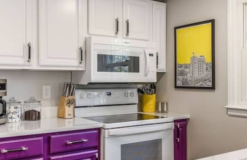 Burlington Apartment | Charming creekside retreat in historic Burlington