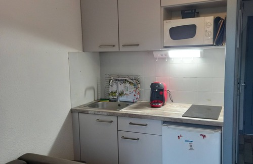 Les Mathes House | Charming detached house sleeps 4 - ideal for 2 adults and 2 children