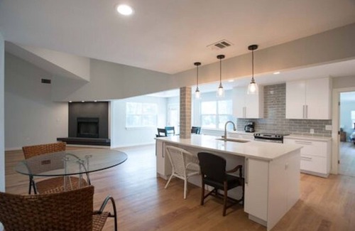 Manchaca House | Charming Double Master Luxury Home with a convenient short drive to everything!