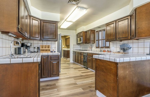 East Sacramento House | Charming East Sac Retreat CSU