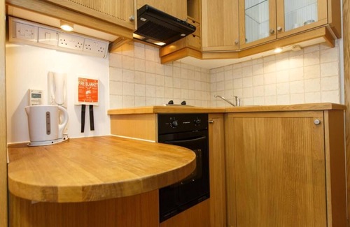 St. Pancras Apartment | Charming Economical Studios in Central London - Low Prices
