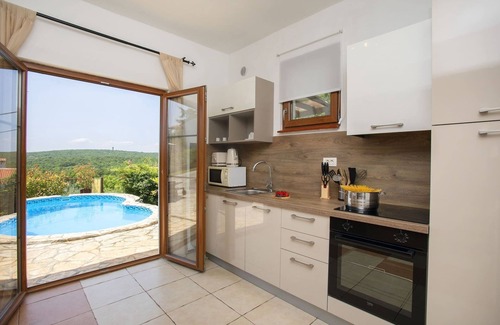 Ripenda Verbanci House | Charming family retreat with Private Pool