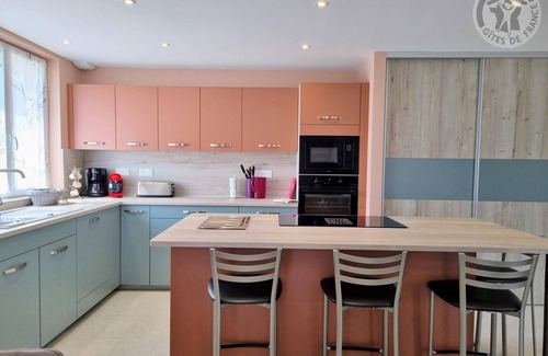 Viels-Maisons Cottage | Charming family cottage with garden and foosball in Viels-Maisons