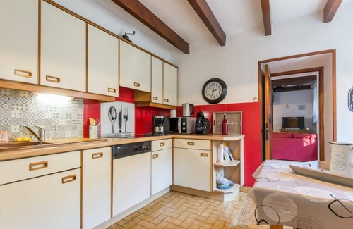 Siouville-Hague Cottage | Charming family house with enclosed garden, ideal for peaceful holidays in Siouville