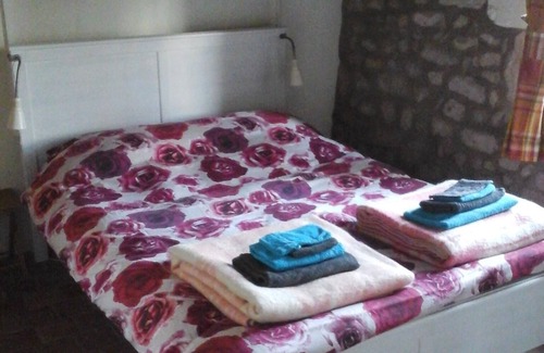 Vieure House | Charming farmhouse in central France