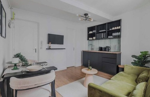 Quartier Sainte-Marguerite Apartment | Charming Flat - 1BR/4P - Voltaire/Nation