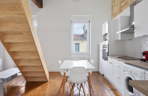Bastide Apartment | Charming flat nearby Garonne river - Bordeaux - Welkeys