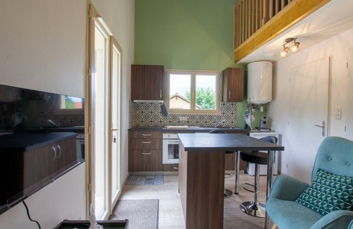 Cenac-et-Saint-Julien Apartment | Charming Retreat for 2 in Dordogne with Terrace, Garden, and Modern Amenities