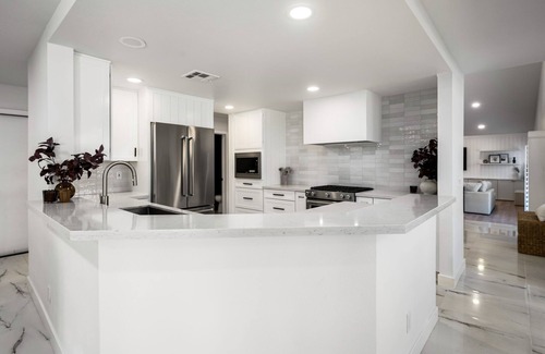 Palm Desert House | Charming fully remodeled 4-bedroom house with fitness room, pool and spa.