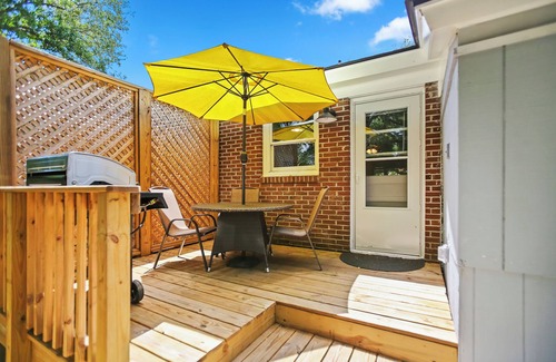 Old Village House | Charming Getaway 5 Min To Beach, Big Yard, Pet Friendly