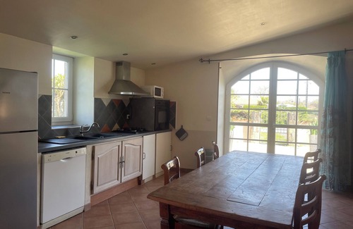 Soubise House | Charming gite, central to Charente Maritime, pets welcome