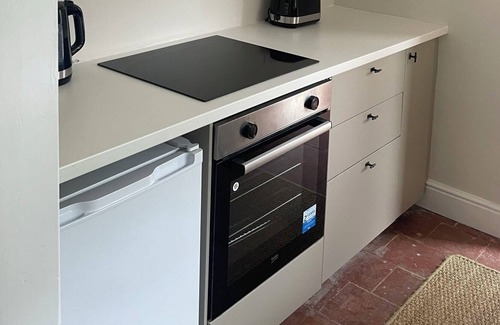Hoylake Apartment | Charming Ground Floor Apartment in Hoylake