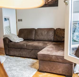 Quartier Pasteur Apartment | Charming Haussmannien 50m2 - city center