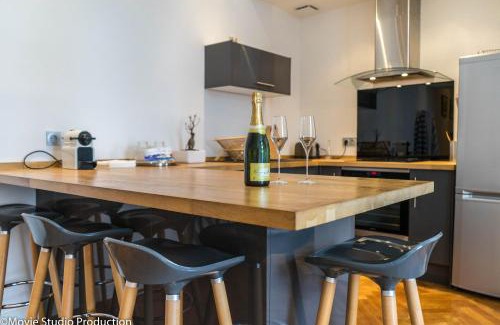 Quartier Pasteur Apartment | Charming Haussmannien 50m2 - city center