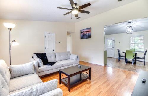 Hinesville House | Charming Hinesville Home Less Than 6 Mi to Fort Stewart