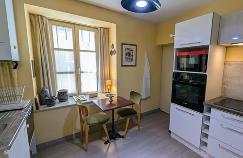 Vesoul Apartment | Charming historic apartment in Vesoul with WIFI and parking