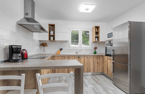 Gabonjin Villa | Charming holiday house Aurora with private pool