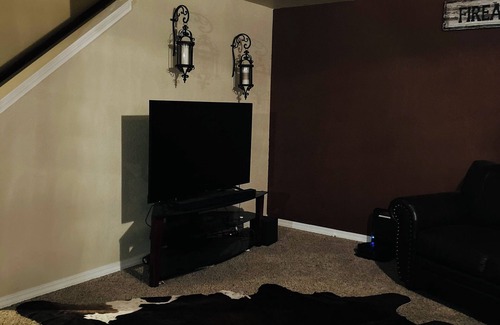 Colorado Springs House | Charming home with full basement rental. Shared common space with host.