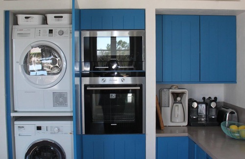 Ile d'Yeu House | Charming house, 100 m from the sea. View over the village of Millstone