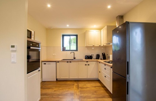 Sarlat-la-Caneda Cottage | Charming House in Sarlat: 3 BR, Private Terrace, BBQ, Baby Equipment, Pet Friendly