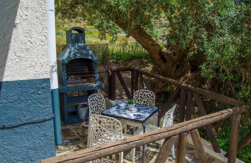 Nechite House | Charming house in complex with swimming pool