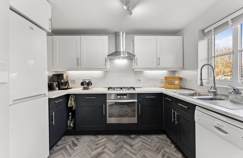 Alverthorpe House | Charming House in Wakefield - Sleeps 6