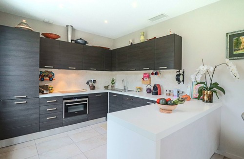 Juan-les-Pins Villa | Charming house jacuzzi beaches