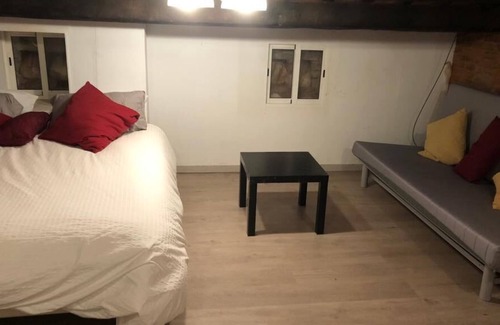 Badalona House | Charming house next to the sea and Barcelona for 6
