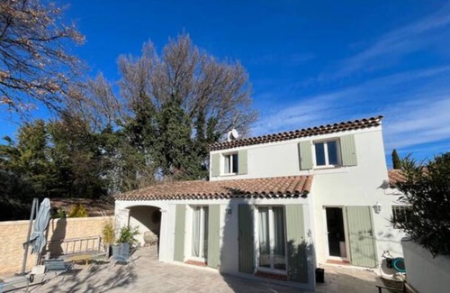 Aix-en-Provence House | Charming house with swimming pool & pétanque - 6 people