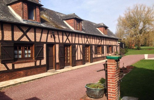 Broquiers Villa | Charming house with swimming pool, sauna, Jacuzzi and large wooded grounds