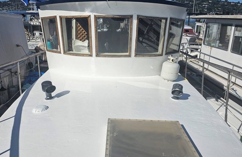 Sausalito Boat Rental | Charming houseboat in marvelous Sausalito with WiFi