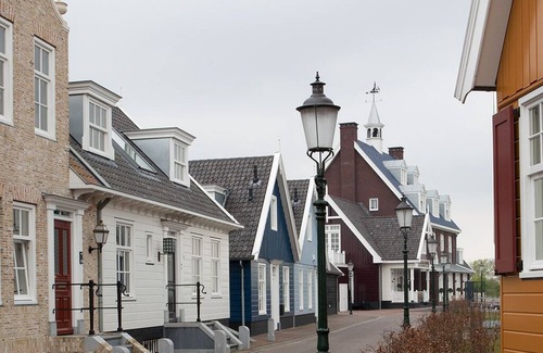 Municipality of Huizen House | Charming Huizen Stay | Gooimeer Lake & Naarderbos Trails & Cultural Landmarks