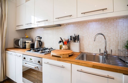 Chelsea Riverside Apartment | Charming in Chelsea, by Veeve