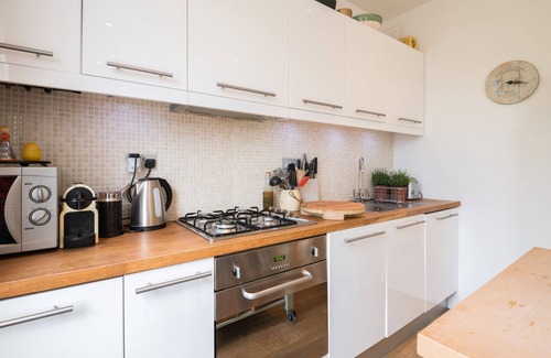 Chelsea Riverside Apartment | Charming in Chelsea, by Veeve