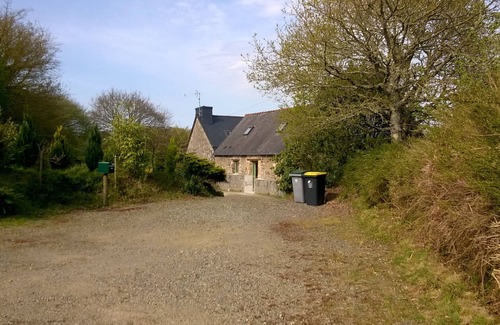 Belle-Isle-en-Terre House | Charming little house near the village Belle-Isle-en-Terre