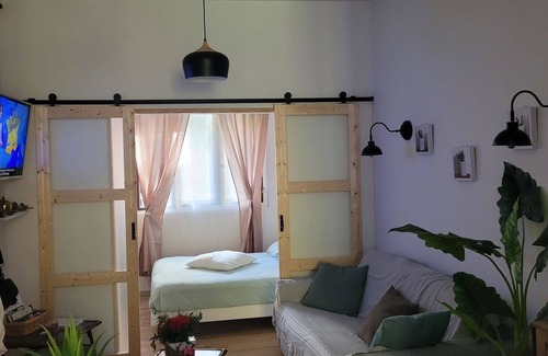 Sartene Apartment | Charming little apartment between mare and monti