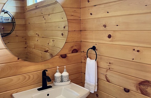 Chittenden County Cabin | Charming Lodge with Tranquil Views
