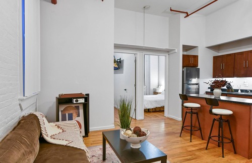 Port Morris Apartment | Charming Luxe 2bdrm Continental Residence