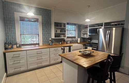 Summerville House | Charming Masters Week Cottage