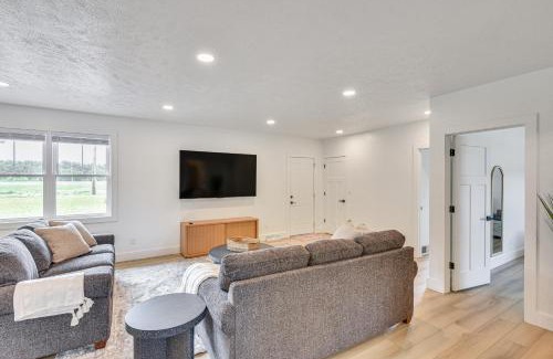 Middlebury House | Charming Middlebury Retreat with Patio and Fire Pit